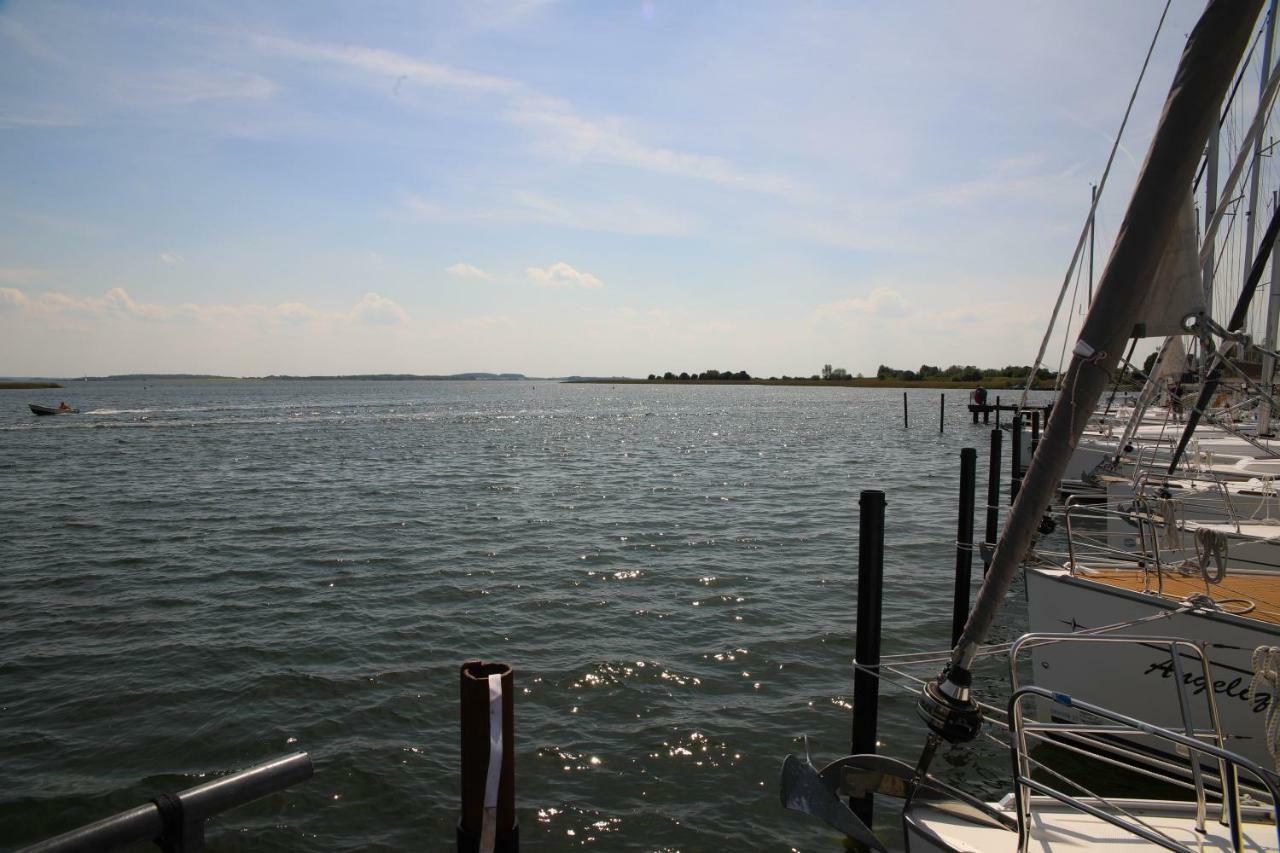 Ferienhaus Suedblick Am Yachthafen Breege Extérieur photo